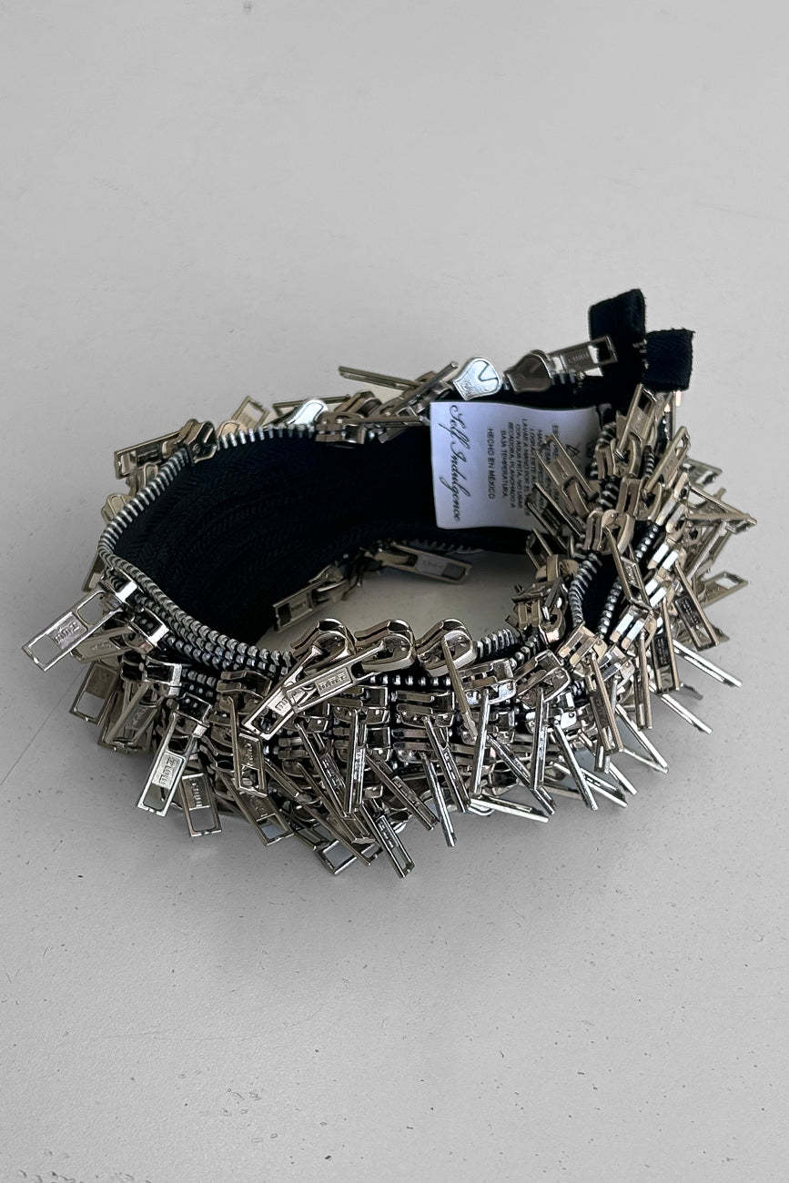 ARTISANAL PULLER CHOCKER.