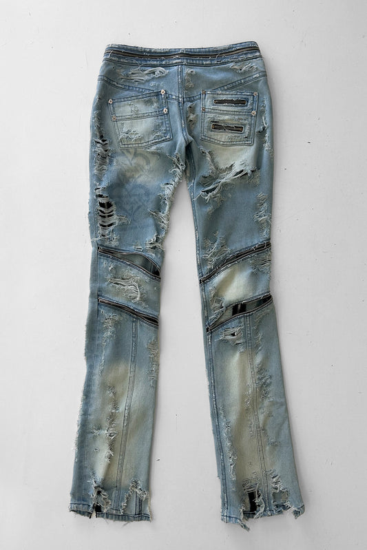 DISTRESSED ZIPPED BIKER JEANS